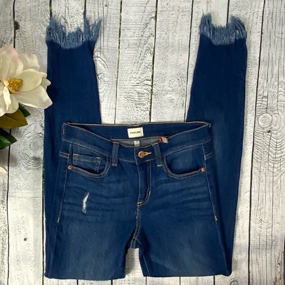 SNEAK PEEK distressed skinny jeans